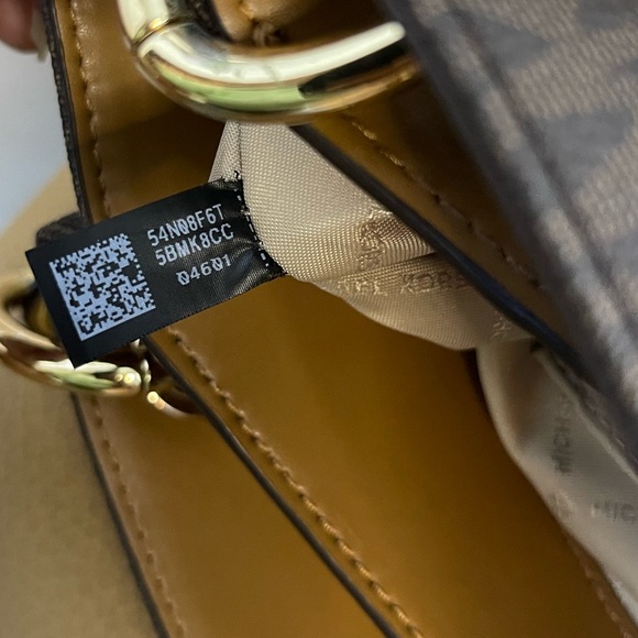 Michael Kors shoulder bag NWOT - Picture 13 of 14